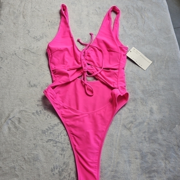 65.🆕Large New Hot Pink Sexy Cutout Lace Up Backless High Cut One Piece NWT - Picture 4 of 5